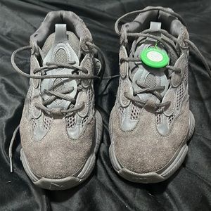 Yeezy 500